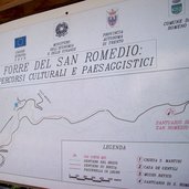 sanzeno cartello itinerario per san romedio
