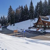chalet passo sommo inverno