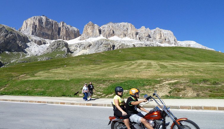 trentino moto passo pordoi