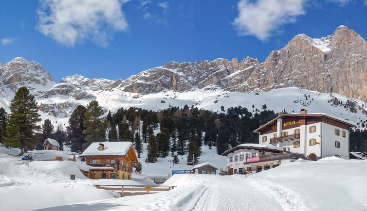 rifugi a gardeccia val vajolet inverno fr Pano