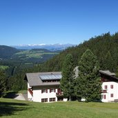 bewaller hof am weg von obereggen nach kareresee