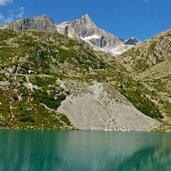 val nambrone lago di cornisello presanella