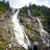 carisolo val di genova cascata nardis