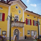 folgaria edificio del comune