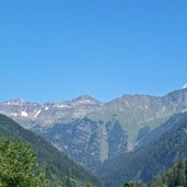 peio valle del noce bianco con cima venezia