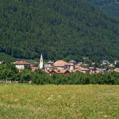 croviana chiesa e castello dei pezzen