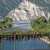 torbole territorio comunale di arco sarca sfocia nel lago ponte