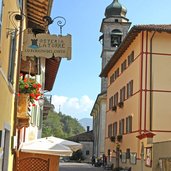 Ledro Pieve di Ledro chiesa vicolo