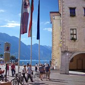 riva del garda piazza tre novembre e lago