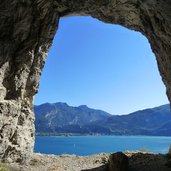 finestra nel tunnel fenster im tunnel gardasee