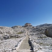 percorso al rifugio rosetta