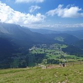 vista su carezza e latemar