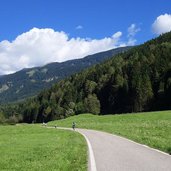 pista ciclabile val di fiemme presso panchia