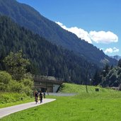 pista ciclabile val di fassa e fiemme a sud di moena