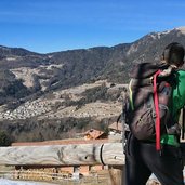 salita al Kaserbisn Huette con vista su Cima Costalta