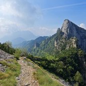 sentiero da monte zugna a passo buole e coni zugna