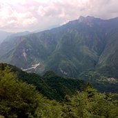 vista sulla val d astico nuvole