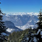 kalditsch dahinter tramin roen und brenta gruppe winter