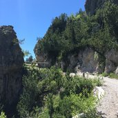 strada tremalzo sotto cima tuflungo