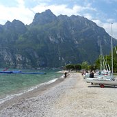 riva del garda spiaggia sul lago