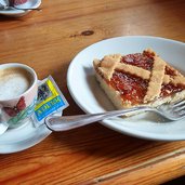 pausa cafe e crostata rifugio daminan chiesa mt altissimo di nago