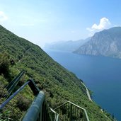 vista verso sud lago di garda da torbole