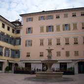 rovereto piazza delle erbe