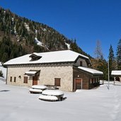 malga valagola val d agola inverno