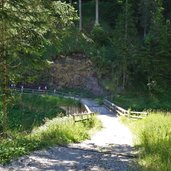 sentiero da passo costalunga a moena ponte