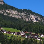 localita muncion sopra pera di fassa