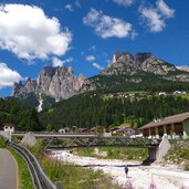 pista ciclabile lungo avisio presso pera di fassa