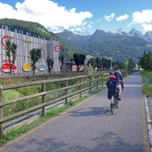 percorso ciclabile a predazzo presso pastificio felicetti