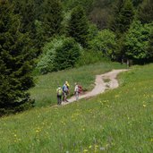 prati del monte casale escursionisti