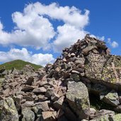 cima monte uomo vecchio oltnmonn