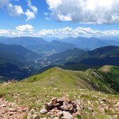 vista dal sentiero per monte ruioch verso val dei mocheni