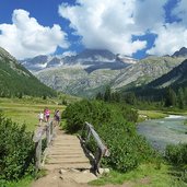 sentiero val di fumo e torrente chiese