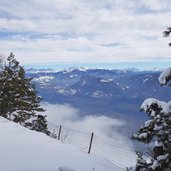 vista da costa larga predaia verso alto adige inverno