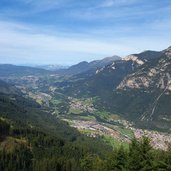 vista su val di fiemme con ziano e panchia e tesero