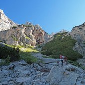 sentiero scala santa per rifugio xii apostoli