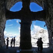 chiesetta nella roccia xii apostoli felsenkapelle