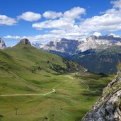 vista da sentiero lino pederiva su alpe ciampac