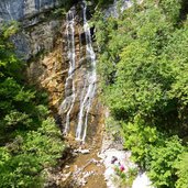 cascata presso ponte romano lago di molveno