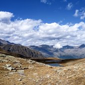 Vista del Lago Trenta dal Passo Alphlaner