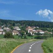 pista ciclabile prati alta val di non verso ronzone