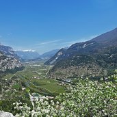 castello di arco vista verso nord primavera