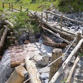 ponte sul torrente sotto malga maggiasone sentiero B