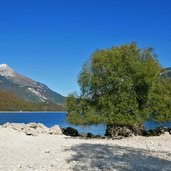 lago di molveno riva sud