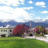 sfruz e dolomiti di brenta a primavera