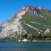 lago di toblino e castel toblino