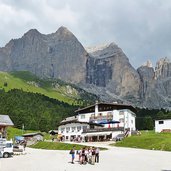 rifugio gardeccia huette